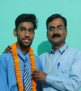 दस का दम: कम उम्र में ही 'बड़े' सपने साकार करने में लगे यंगस्टर्स