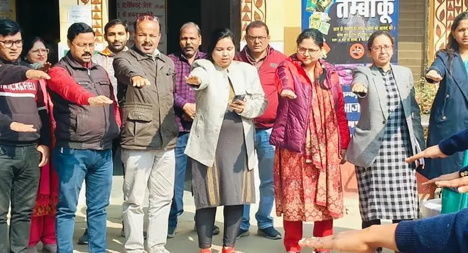 एचपीवी संक्रमण से फैलता है गर्भाशय मुख का कैंसर, मत करें नज़रअंदाज