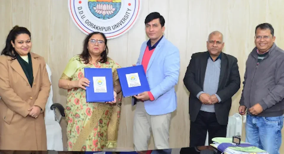 डीडीयू में ऑनलाइन शिक्षा का नया दौर, टीमलीज एडटेक से हुआ समझौता