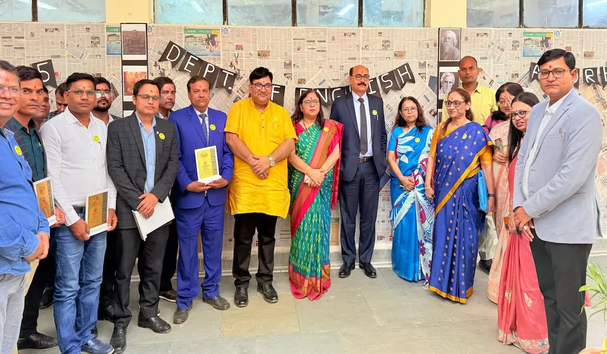 माता-पिता के बाद जीवन में विश्वविद्यालय की भूमिका महत्वपूर्ण: कुलपति माता-पिता के बाद जीवन में विश्वविद्यालय की भूमिका महत्वपूर्ण: कुलपति