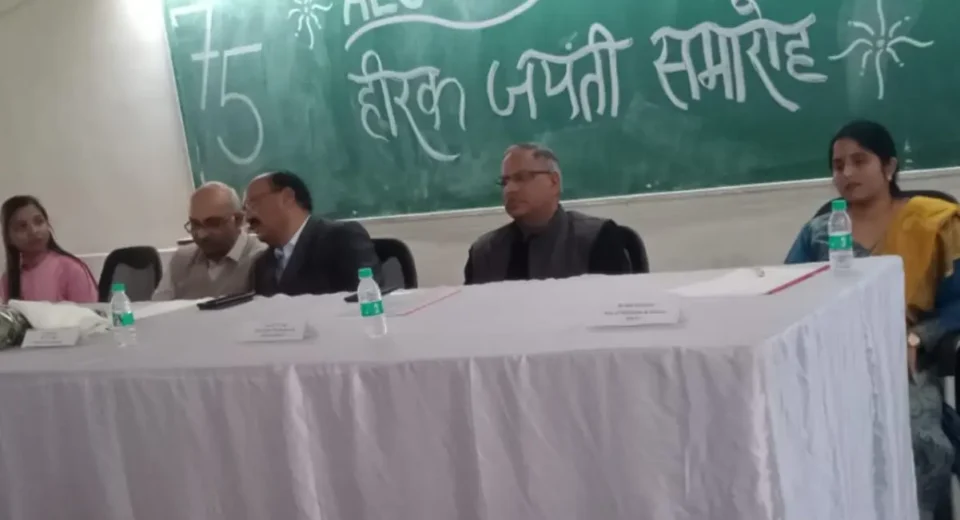 गोरखपुर विश्वविद्यालय में एलुमनाई मीट 2025 का भव्य आयोजन