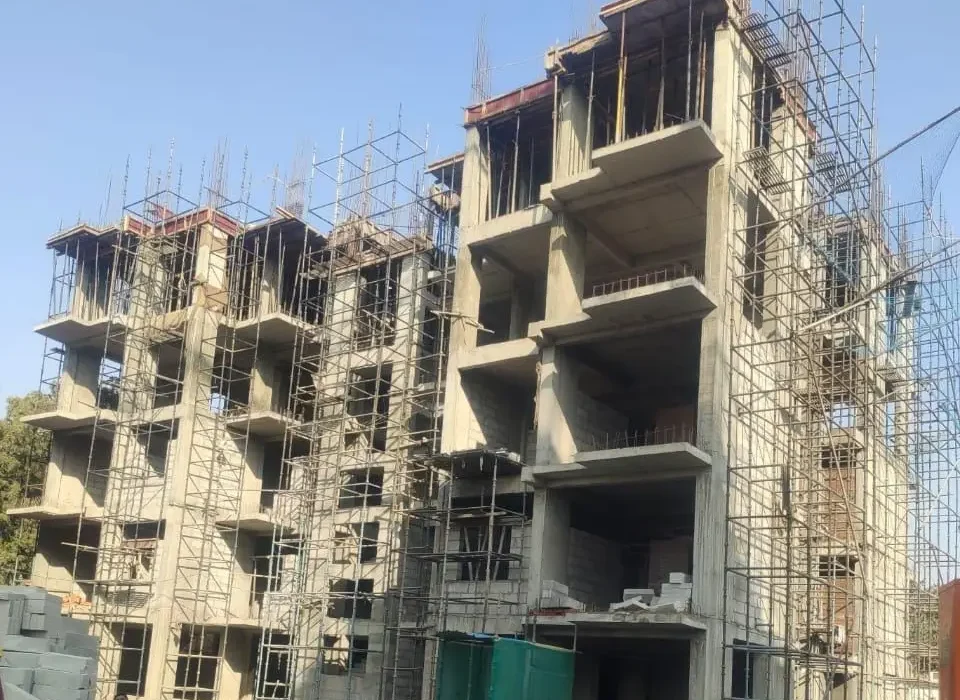 अपने कर्मियों के लिए बौलिया में आधुनिक फ्लैट बना रहा रेलवे, जानें क्या है खास