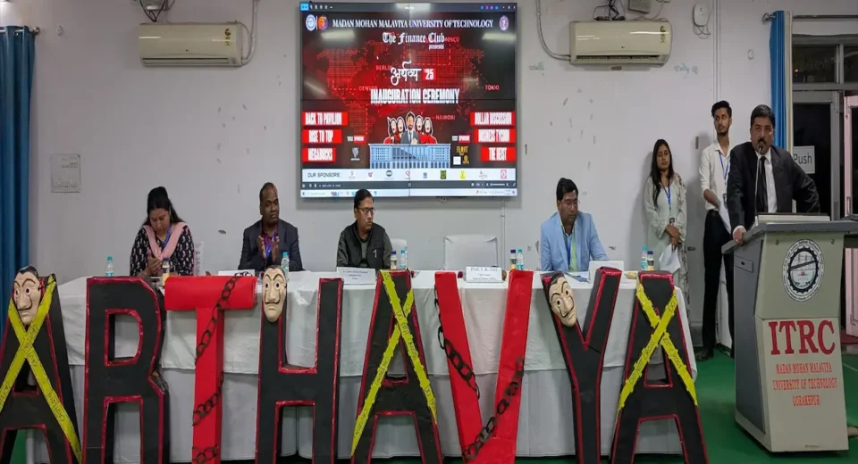 'डॉलर डिस्कशन' से 'राइज़ टू टॉप' तक छात्रों ने जाने वित्तीय प्रबंधन के गुर