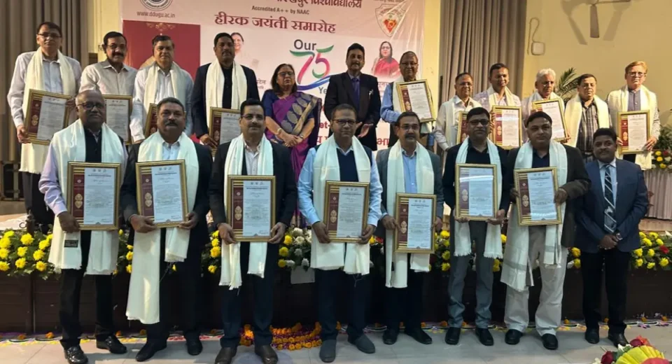 गोरखपुर विवि में "लिगेसियम - एलुमनी मीट 2025" का भव्य आयोजन