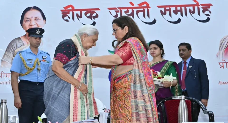 हीरक जयंती: कुलाधिपति ने दिया युवाओं को देश के प्रति समर्पित रहने का संदेश