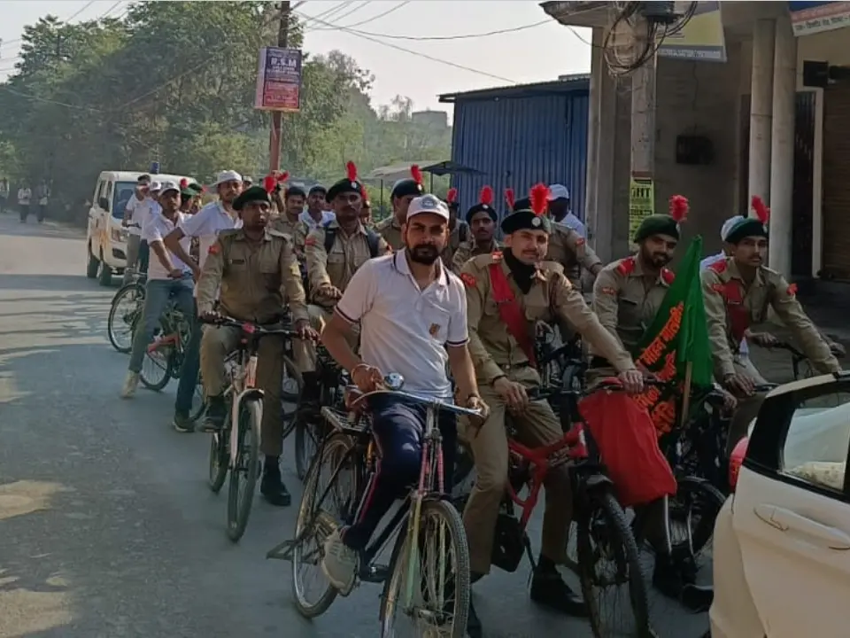महिला सशक्तीकरण और सामाजिक जागरूकता के लिए निकली साइकिल यात्रा