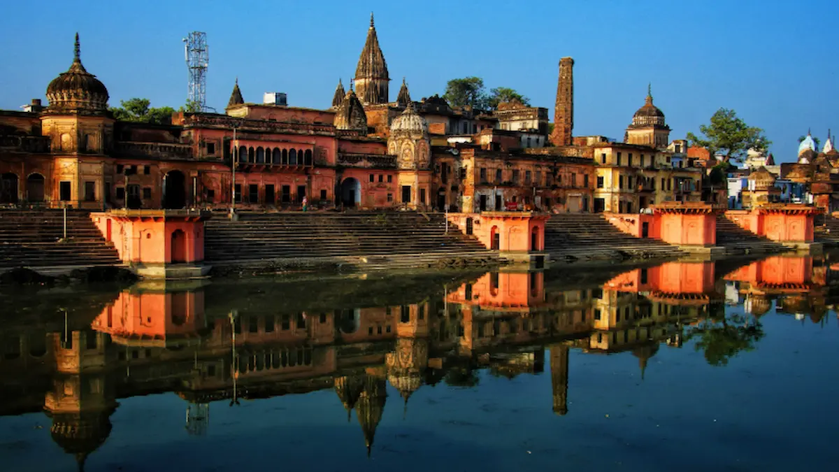 अयोध्या: बीकापुर में जोरदार विस्फोट से 2 घर जमींदोज, एक की मौत; राममंदिर से 28 KM दूर हुआ हादसा