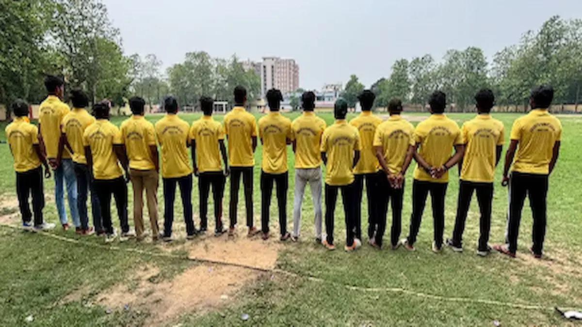गोरखपुर में शुरू हुआ IPL का 'छोटा वर्जन': ₹16 लाख में बिके खिलाड़ी, हर मैच का लाइव टेलीकास्ट