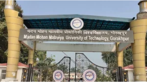 एमएमएमयूटी में 'Alum Speaks' सेशन: पूर्व छात्र ने 'ज़रूरी टेक स्किल्स बनाम बज़वर्ड्स' पर की चर्चा