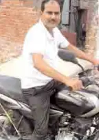 नकली फूड इंस्पेक्टर गिरफ्तार: फैक्ट्री मालिक से वसूली करते पकड़ा गया, देखकर आप भी हो जाएंगे हैरान! एम्स पुलिस के हत्थे चढ़ा नकली फूड इंस्पेक्टर.