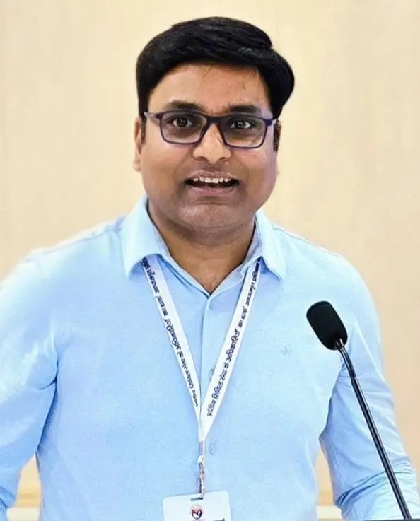 गोरखपुर विश्वविद्यालय को मिले नए लेखाधिकारी: जय गोविंद सिंह ने संभाला पदभार, जानें पूरी डिटेल!