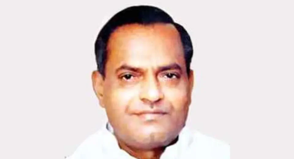 वीर बहादुर सिंह: उत्तर प्रदेश के पूर्व मुख्यमंत्री, लेखक और उनकी विरासत वीर बहादुर सिंह