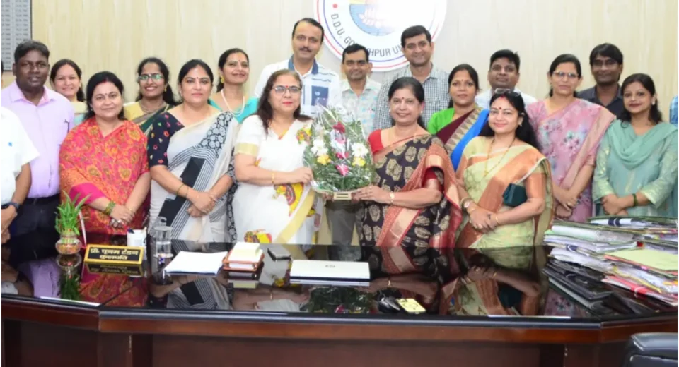 डीडीयू में 'तरंग' का आगाज, संस्कृति को मिलेगा नया मंच, स्तनपान पर जागरूकता और प्रवेश काउंसलिंग की अहम खबरें डीडीयू में 'तरंग' का आगाज, संस्कृति को मिलेगा नया मंच, स्तनपान पर जागरूकता और प्रवेश काउंसलिंग की अहम खबरें