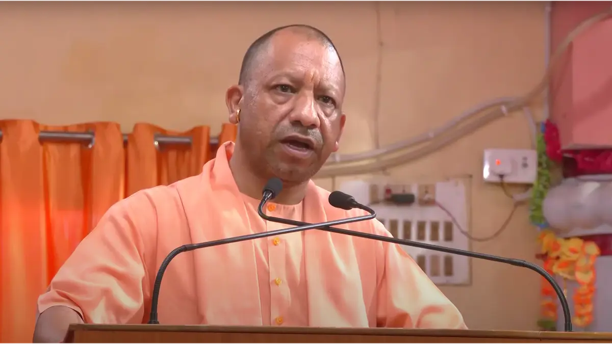 कृतज्ञता का भाव प्रकट करना सनातन धर्म का पहला संस्कार है: सीएम योगी