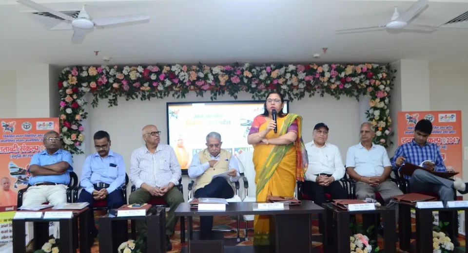 गोरखपुर विश्वविद्यालय में 'विकसित उत्तर प्रदेश @ 2047' पर संवाद, छात्रों ने दिए रचनात्मक सुझाव गोरखपुर विश्वविद्यालय में 'विकसित उत्तर प्रदेश @ 2047' पर संवाद, छात्रों ने दिए रचनात्मक सुझाव