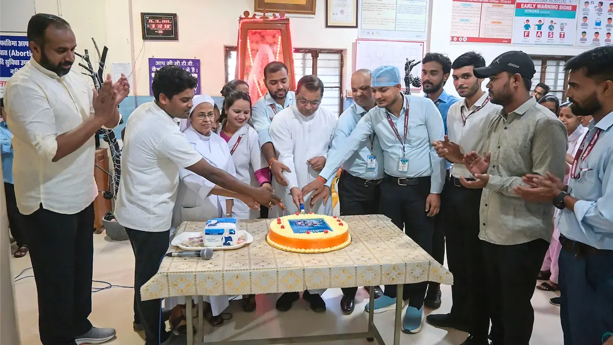 विश्व फार्मासिस्ट दिवस 2025: फातिमा हॉस्पिटल ने किया 'अनकहे नायकों' को सम्मानित