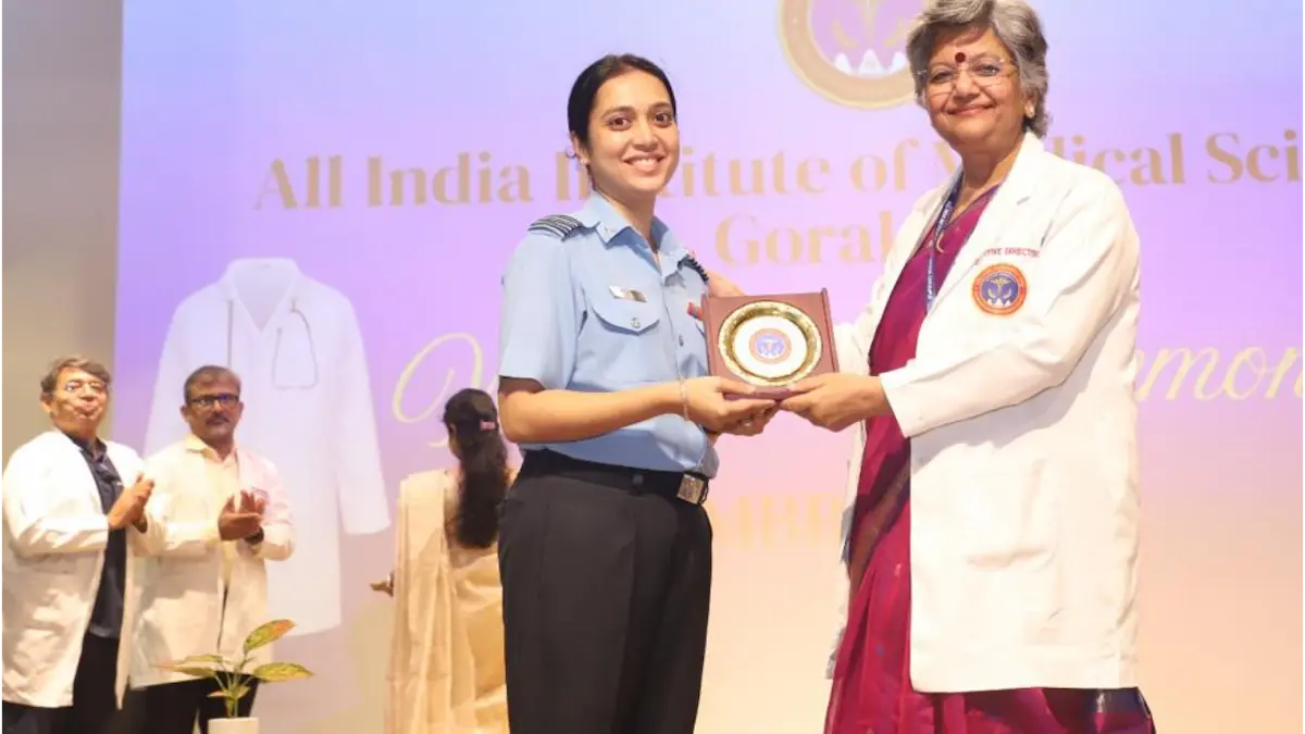 AIIMS गोरखपुर में MBBS 2025 बैच का उद्घाटन, छात्रों ने ली मानवता की सेवा की शपथ