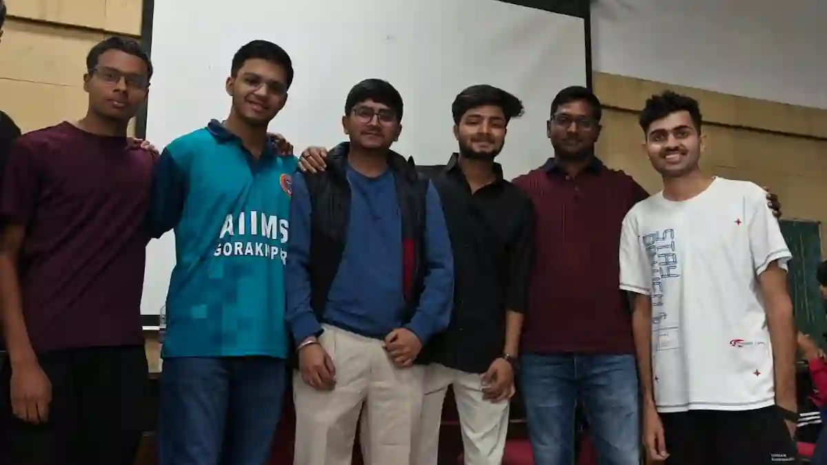 एम्स गोरखपुर के विद्यार्थियों ने एम्स ऋषिकेश के “पाइरेक्सिया फेस्ट” में लहराया परचम, शतरंज में जीते स्वर्ण और रजत