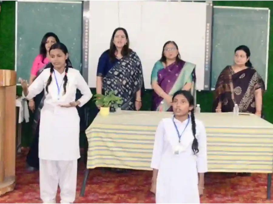 अंतर्राष्ट्रीय बालिका दिवस 2025: गोरखपुर विश्वविद्यालय ने कस्तूरबा विद्यालय में किया 'बालिका सशक्तिकरण' का शंखनाद