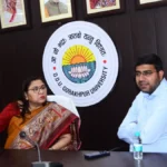 वित्तविहीन शिक्षकों को मतदाता बनाने से रोकने पर हंगामा, सपा ने आयुक्त और डीएम से की शिकायत