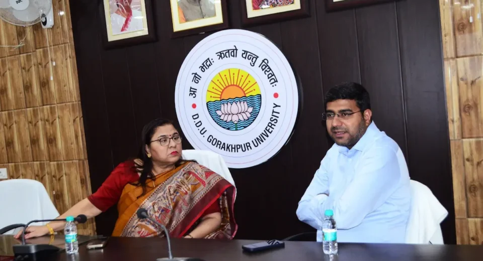 गोरखपुर पुस्तक महोत्सव 2025: नौ दिन, 100 से अधिक कार्यक्रम, मालिनी अवस्थी और एनएसडी के कलाकार करेंगे शानदार प्रस्तुतियां गोरखपुर पुस्तक महोत्सव 2025: नौ दिन, 100 से अधिक कार्यक्रम, मालिनी अवस्थी और एनएसडी के कलाकार करेंगे शानदार प्रस्तुतियां