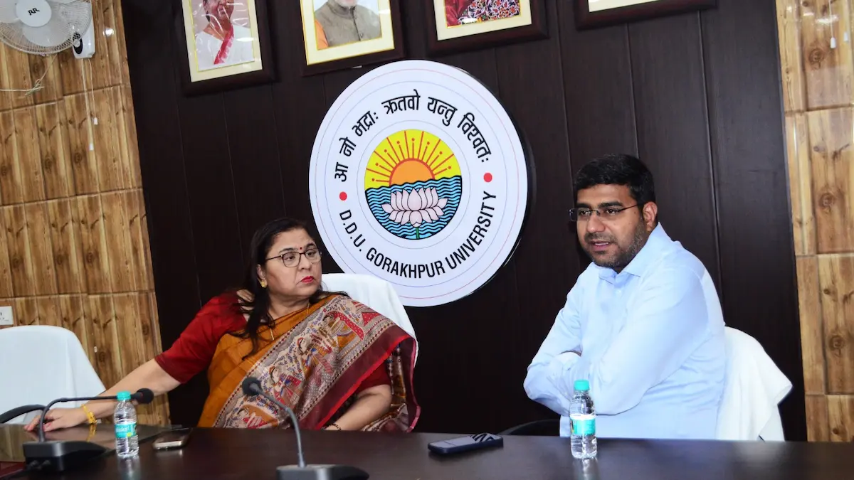 गोरखपुर पुस्तक महोत्सव 2025: नौ दिन, 100 से अधिक कार्यक्रम, मालिनी अवस्थी और एनएसडी के कलाकार करेंगे शानदार प्रस्तुतियां गोरखपुर पुस्तक महोत्सव 2025: नौ दिन, 100 से अधिक कार्यक्रम, मालिनी अवस्थी और एनएसडी के कलाकार करेंगे शानदार प्रस्तुतियां