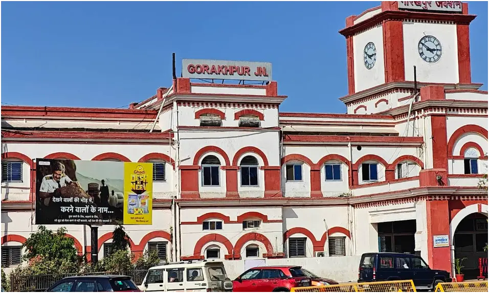 गोरखपुर: त्योहारों पर खास ट्रेनें प्लेटफॉर्म एक, दो, सात, आठ और नौ से चलेंगी, ड्रोन से होगा भीड़ मैनेजमेंट गोरखपुर: त्योहारों पर खास ट्रेनें प्लेटफॉर्म एक, दो, सात, आठ और नौ से चलेंगी, ड्रोन से होगा भीड़ मैनेजमेंट
