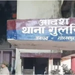कौड़ीराम के मुख्य बाजार में ज्वेलरी शॉप से सोने-चांदी की चोरी करते यूं पकड़ी गई महिला