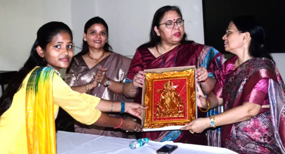 महिलाएं हैं राष्ट्र की उन्नति का आधार, मिशन शक्ति 5.0 ने दिया सुरक्षा, सम्मान और स्वावलंबन: प्रो. पूनम टंडन 