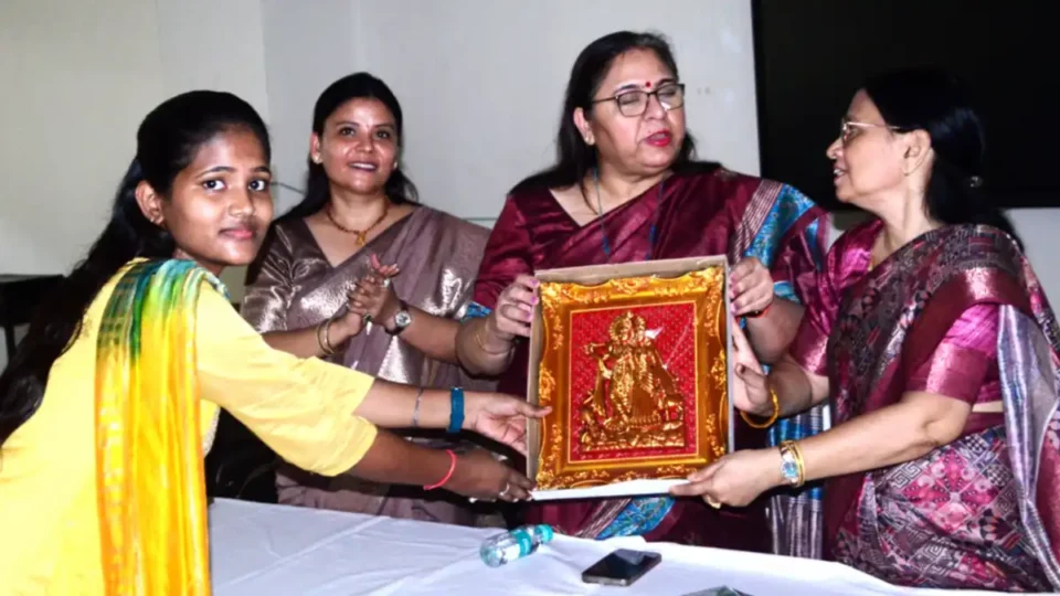 महिलाएं हैं राष्ट्र की उन्नति का आधार, मिशन शक्ति 5.0 ने दिया सुरक्षा, सम्मान और स्वावलंबन: प्रो. पूनम टंडन 