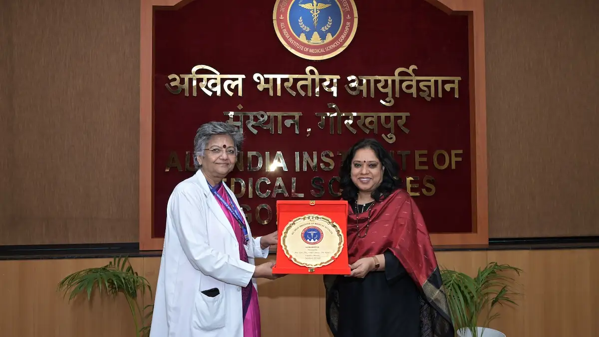 एम्स गोरखपुर में डे केयर कीमोथेरेपी यूनिट शुरू, संयुक्त सचिव ने शोध और सुपर स्पेशलिटी सेवाओं पर दिया ज़ोर एम्स गोरखपुर में डे केयर कीमोथेरेपी यूनिट शुरू, संयुक्त सचिव ने शोध और सुपर स्पेशलिटी सेवाओं पर दिया ज़ोर