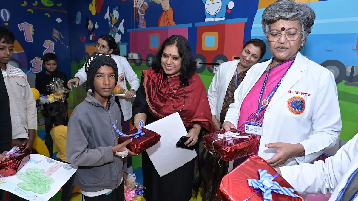 एम्स गोरखपुर में डे केयर कीमोथेरेपी यूनिट शुरू, संयुक्त सचिव ने शोध और सुपर स्पेशलिटी सेवाओं पर दिया ज़ोर एम्स गोरखपुर में डे केयर कीमोथेरेपी यूनिट शुरू, संयुक्त सचिव ने शोध और सुपर स्पेशलिटी सेवाओं पर दिया ज़ोर