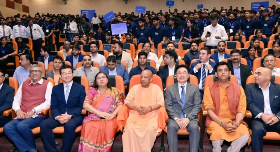 'सैमसंग इनोवेशन कैंपस' का भव्य समापन: मुख्यमंत्री ने बांटे प्रमाणपत्र, 'डिजिटल उत्तर प्रदेश' को मिली नई गति 'सैमसंग इनोवेशन कैंपस' का भव्य समापन: मुख्यमंत्री ने बांटे प्रमाणपत्र, 'डिजिटल उत्तर प्रदेश' को मिली नई गति