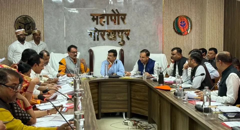 स्वच्छ और स्मार्ट गोरखपुर की ओर एक कदम, नगर निगम ने सोलर पैनल लगाने पर दी 15% टैक्स छूट स्वच्छ और स्मार्ट गोरखपुर की ओर एक कदम, नगर निगम ने सोलर पैनल लगाने पर दी 15% टैक्स छूट