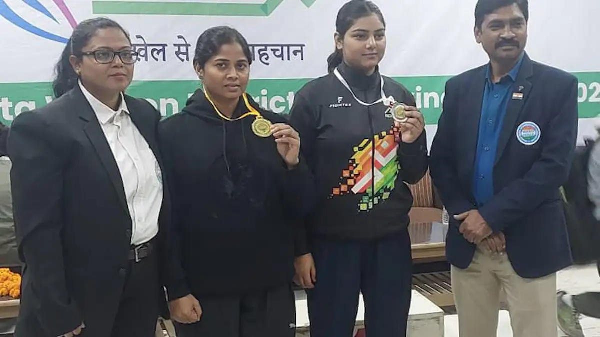 किकबॉक्सिंग चैंपियनशिप: SISA स्पोर्ट्स अकादमी की दो बेटियों ने मेरठ में लहराया परचम किकबॉक्सिंग चैंपियनशिप: SISA स्पोर्ट्स अकादमी की दो बेटियों ने मेरठ में लहराया परचम