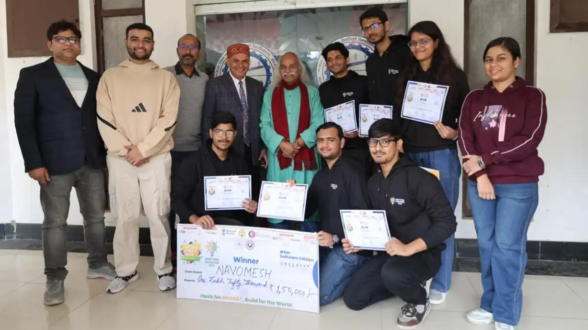 एमएमएमयूटी के छात्रों ने राष्ट्रीय स्मार्ट इंडिया हैकाथॉन 2025 में जीता प्रथम पुरस्कार, ₹1.5 लाख का कैश प्राइज एमएमएमयूटी के छात्रों ने राष्ट्रीय स्मार्ट इंडिया हैकाथॉन 2025 में जीता प्रथम पुरस्कार, ₹1.5 लाख का कैश प्राइज