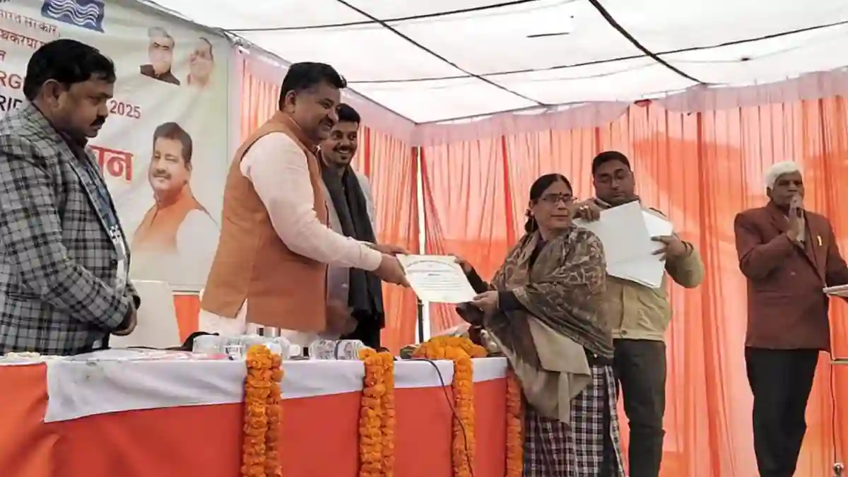गोरखपुर में 'हथकरघा' की धूम, 14 दिनों तक सजी प्रदर्शनी का भव्य समापन, उमड़ी भारी भीड़