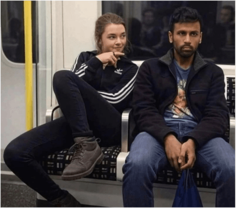 800 यूरो सैलरी, परमिट और रातोंरात शोहरत, एक वायरल फोटो ने भारतीय युवक की ज़िंदगी बदल दी 800 यूरो सैलरी, परमिट और रातोंरात शोहरत, एक वायरल फोटो ने भारतीय युवक की ज़िंदगी बदल दी