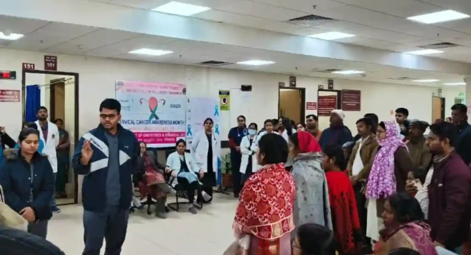 एम्स गोरखपुर: 25 से 65 साल की महिलाओं के लिए बड़ा अपडेट, हर 3 साल में करानी होगी यह जांच